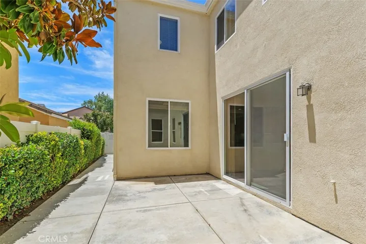 gate to back from side yard.