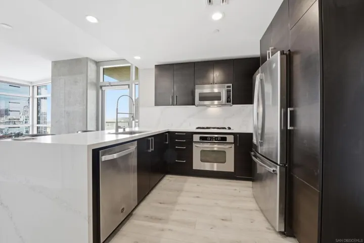 800 The Mark Ln 1409, San Diego, California 92101