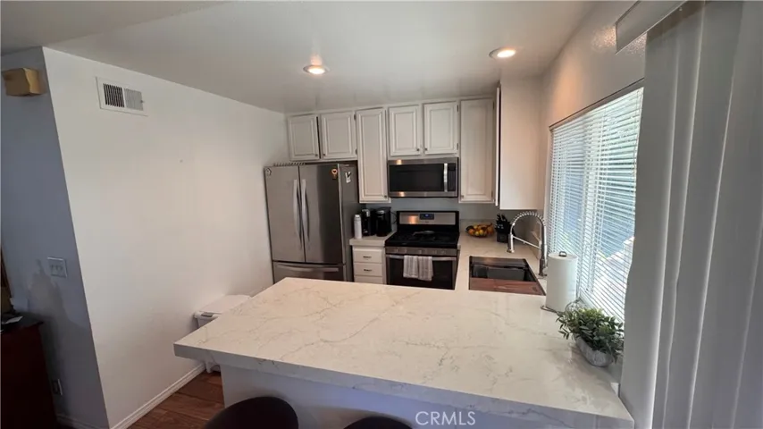 3942 Lecont Court, Simi Valley, California 93063