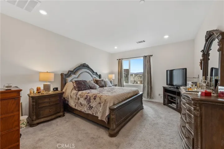 27632 Ensemble, Valencia, California 91381