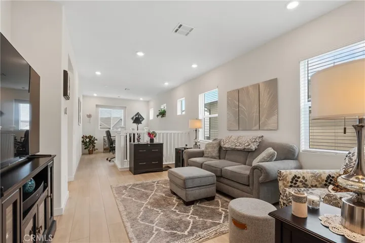 27632 Ensemble, Valencia, California 91381
