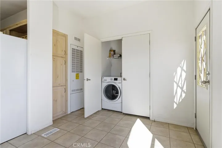 45465 25th E, Lancaster, California 93535