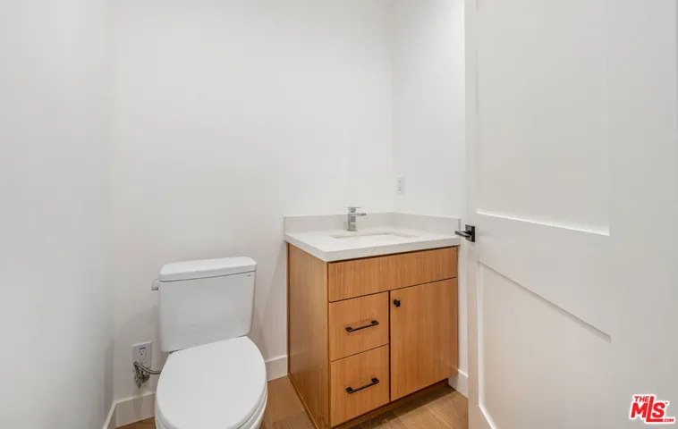 4285 La Salle Avenue, Culver City, California 90232
