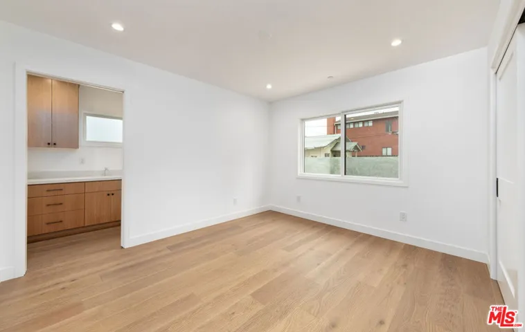 4285 La Salle Avenue, Culver City, California 90232
