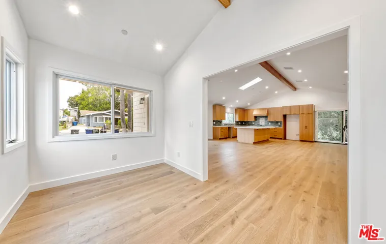 4285 La Salle Avenue, Culver City, California 90232