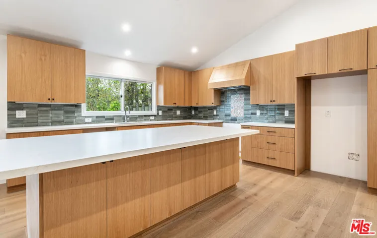4285 La Salle Avenue, Culver City, California 90232