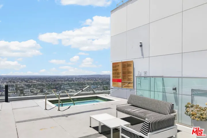 3810 Wilshire Boulevard 1108, Los Angeles, California 90010