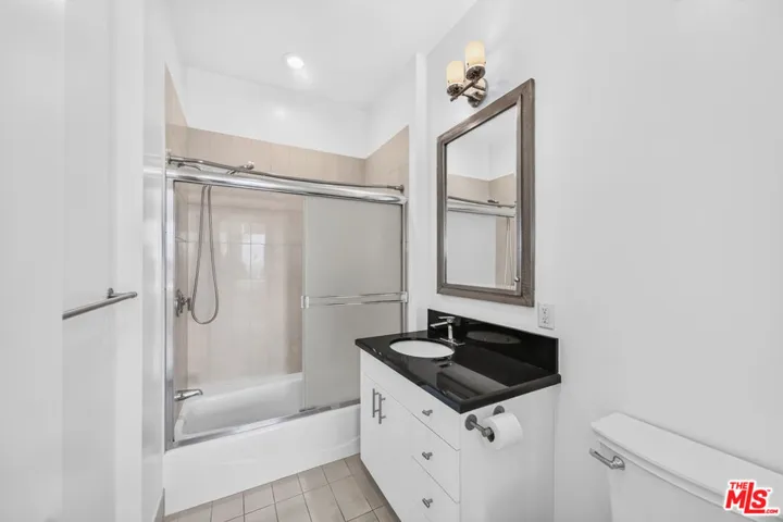 3810 Wilshire Boulevard 1108, Los Angeles, California 90010