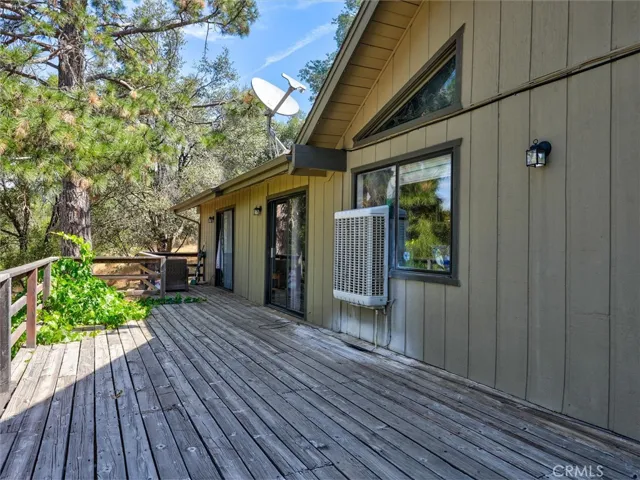 40528 Jean W, Oakhurst, California 93644