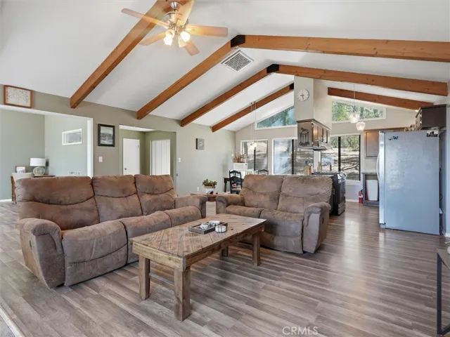 40528 Jean W, Oakhurst, California 93644