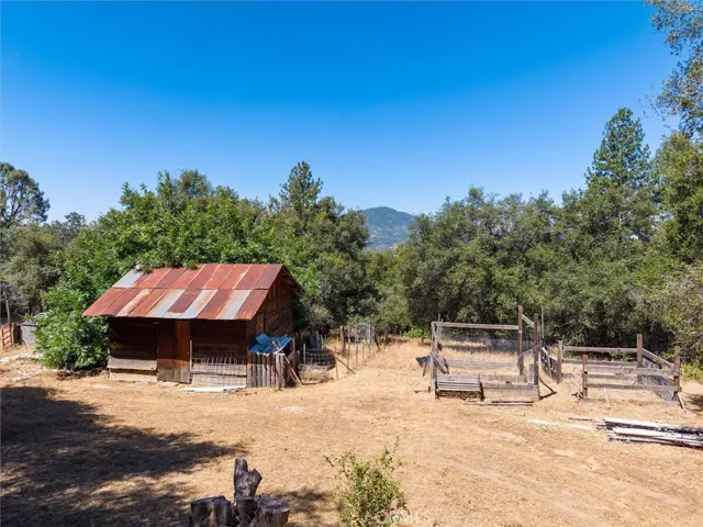 40528 Jean W, Oakhurst, California 93644