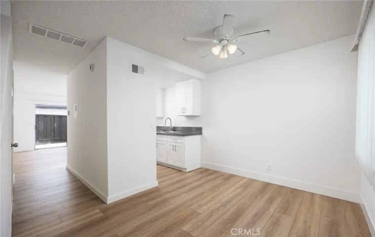 2729 S Baker, Santa Ana, California 92707