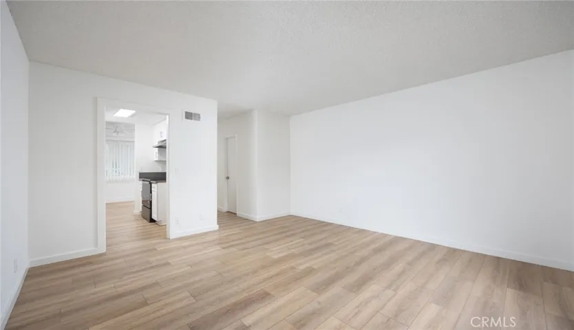 2729 S Baker, Santa Ana, California 92707