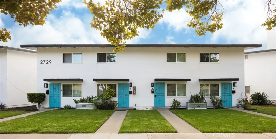 2729 S Baker, Santa Ana, California 92707