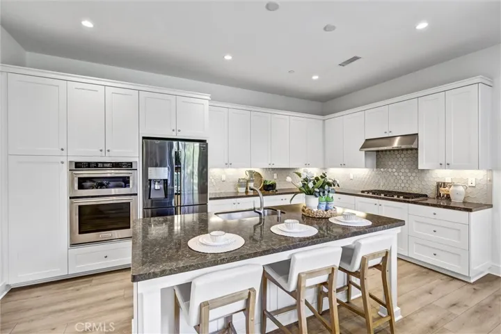 155 Linda Vista, Irvine, California 92618
