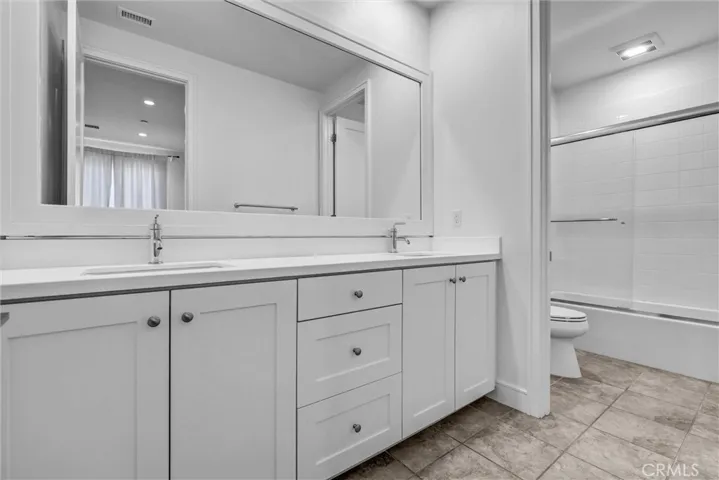 155 Linda Vista, Irvine, California 92618
