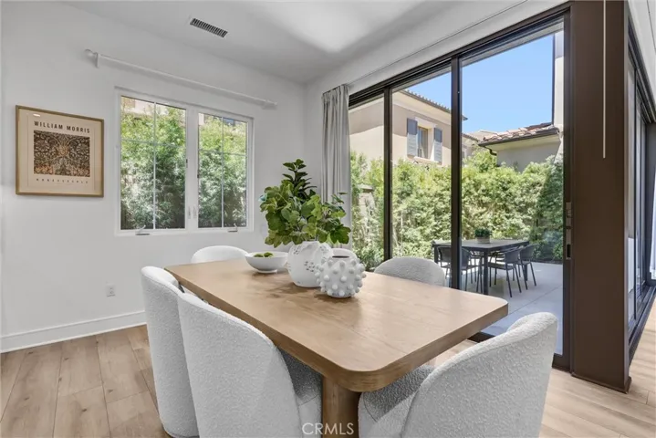 155 Linda Vista, Irvine, California 92618