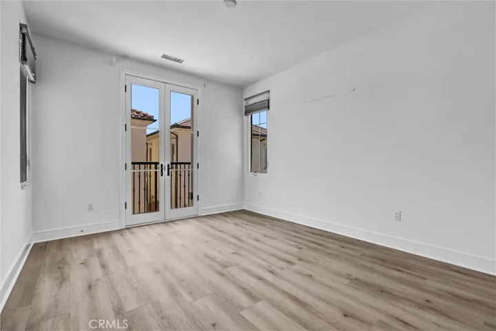 155 Linda Vista, Irvine, California 92618