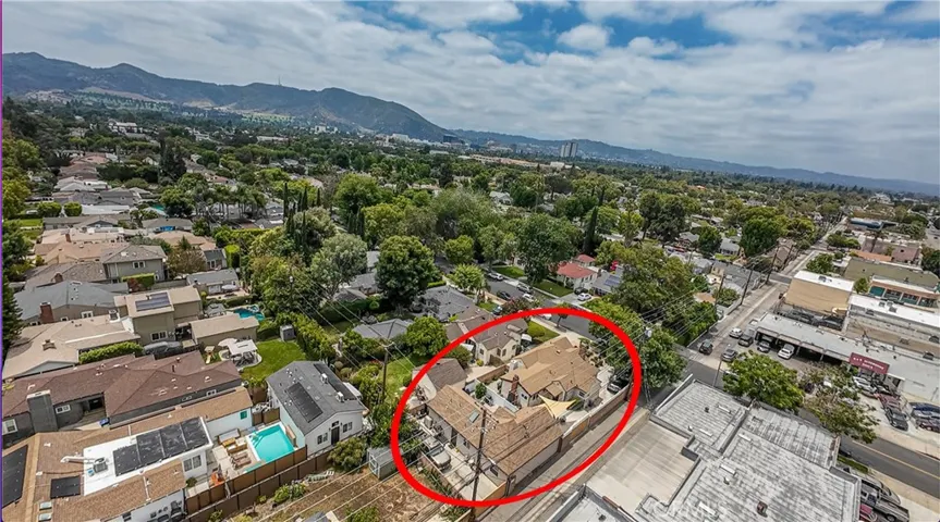 432 N Beachwood Drive, Burbank, California 91506