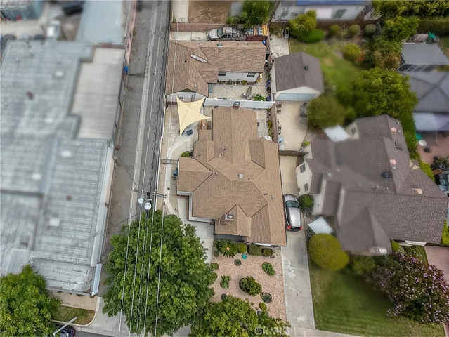 432 N Beachwood Drive, Burbank, California 91506