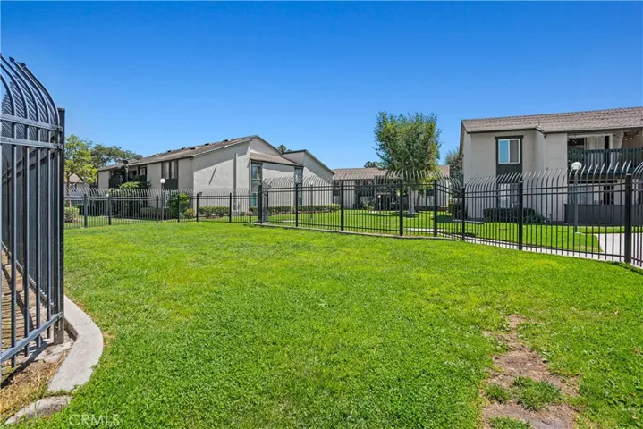 23232 Orange Av #2, Lake Forest, California 92630