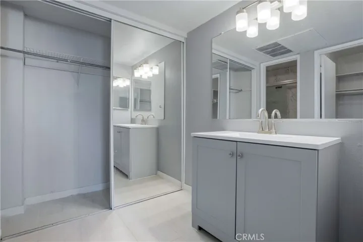 23232 Orange Av #2, Lake Forest, California 92630