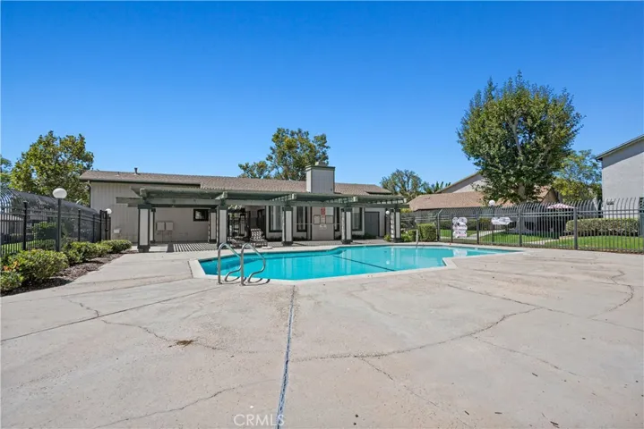 23232 Orange Av #2, Lake Forest, California 92630
