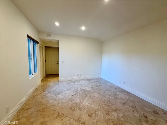 2 Vienna, Newport Beach, California 92660