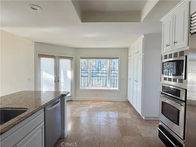 2 Vienna, Newport Beach, California 92660
