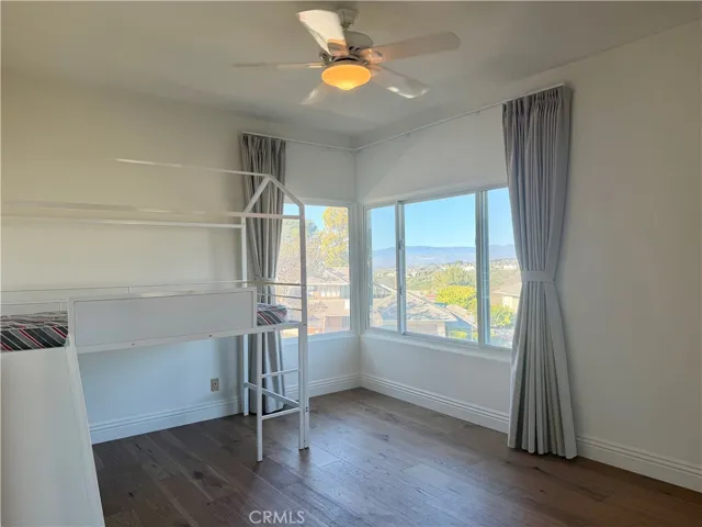 2 Vienna, Newport Beach, California 92660