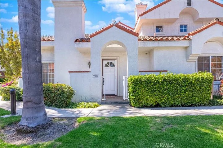268 Camino Cortina, Camarillo, California 93010