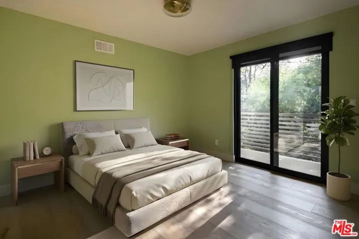3147 Hollyridge Drive, Los Angeles, California 90068