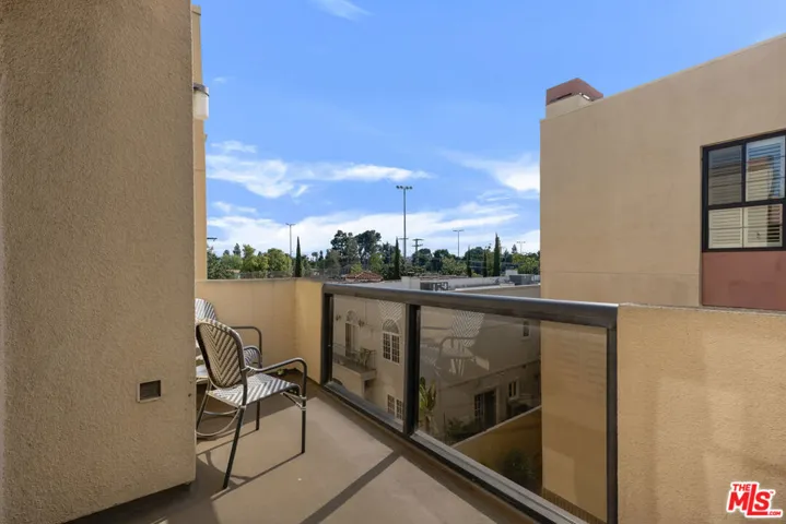 235 S Tower Drive 305, Beverly Hills, California 90211