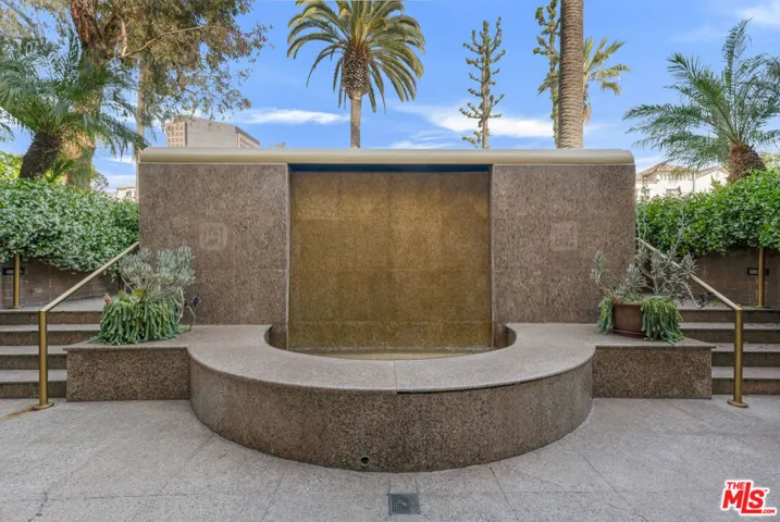 235 S Tower Drive 305, Beverly Hills, California 90211