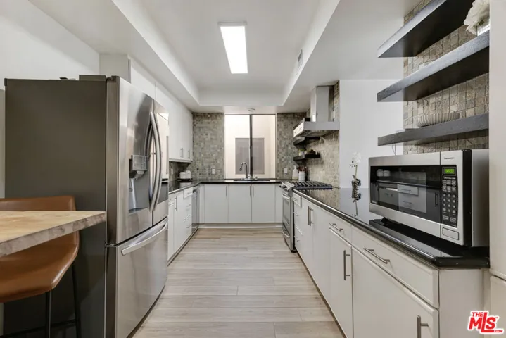 235 S Tower Drive 305, Beverly Hills, California 90211