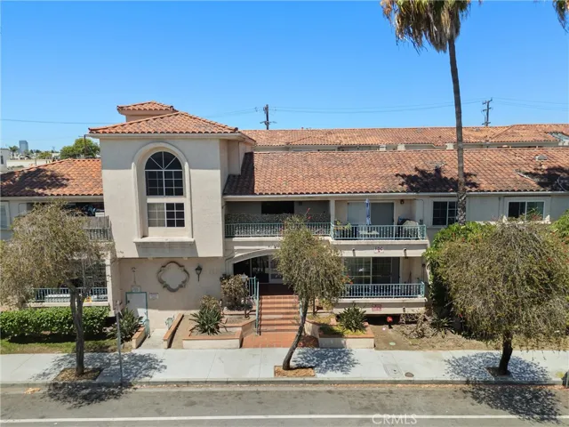 1121 Obispo Avenue 108, Long Beach, California 90804