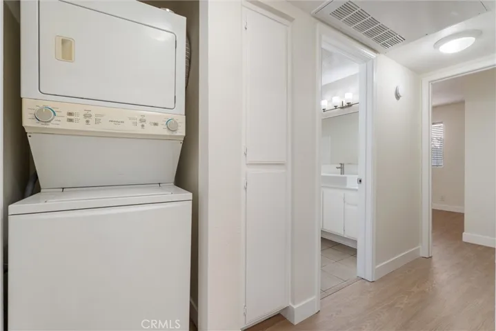 1121 Obispo Avenue 108, Long Beach, California 90804
