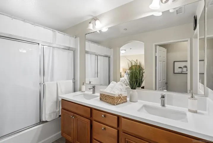 10505 Zenor 21, San Diego, California 92127