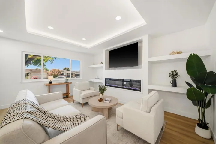 300 N Park Victoria Drive, Milpitas, California 95035