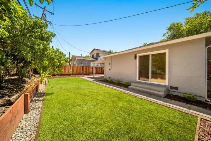 300 N Park Victoria Drive, Milpitas, California 95035