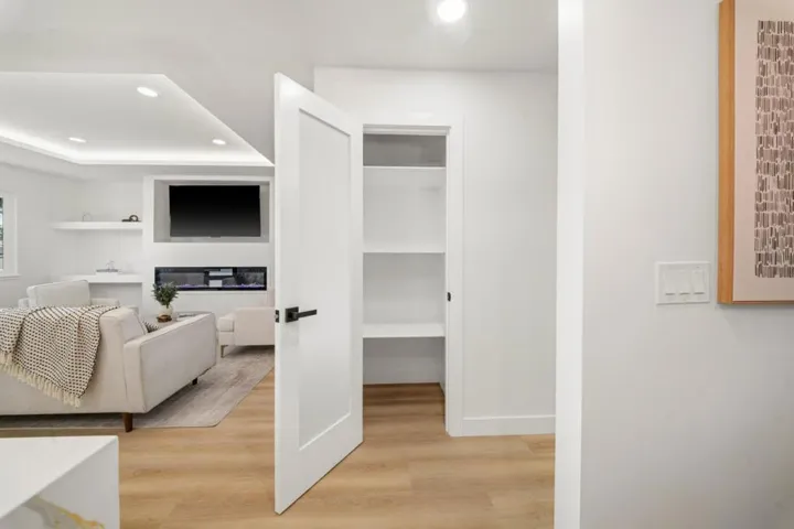 300 N Park Victoria Drive, Milpitas, California 95035