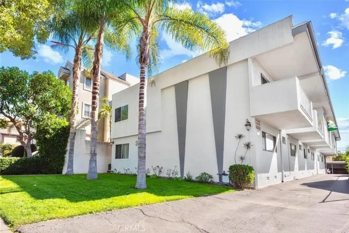 350 W Wilson 1a, Glendale, California 91203