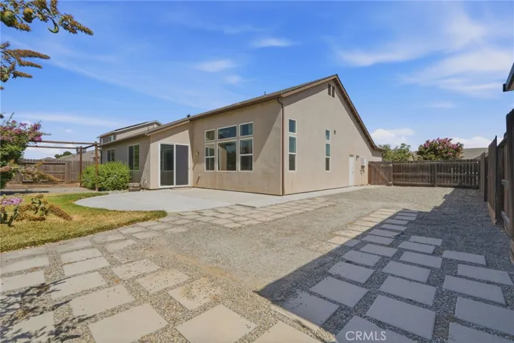 1361 Hoover Way, Hanford, California 93230