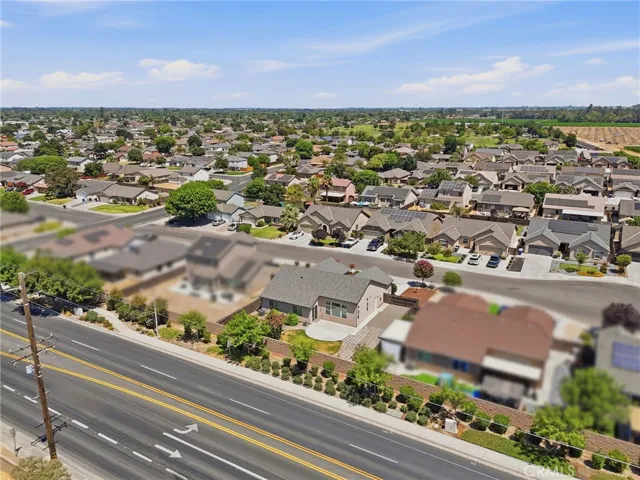 1361 Hoover Way, Hanford, California 93230