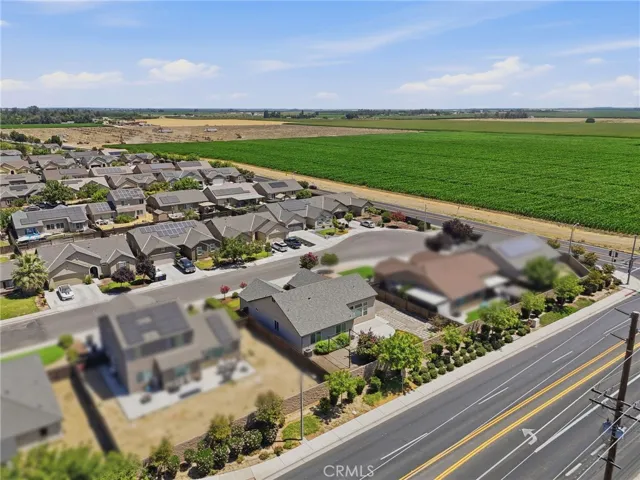 1361 Hoover Way, Hanford, California 93230