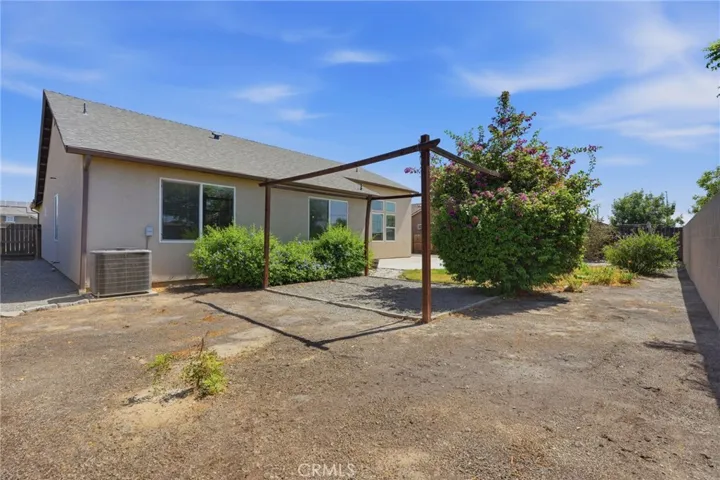 1361 Hoover Way, Hanford, California 93230