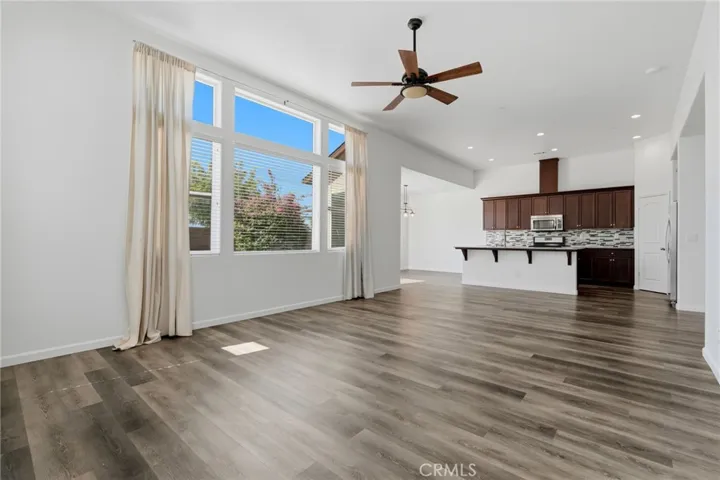 1361 Hoover Way, Hanford, California 93230