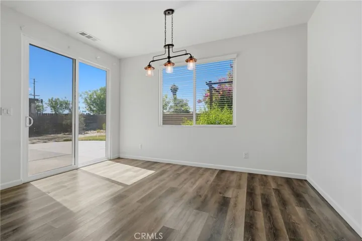 1361 Hoover Way, Hanford, California 93230
