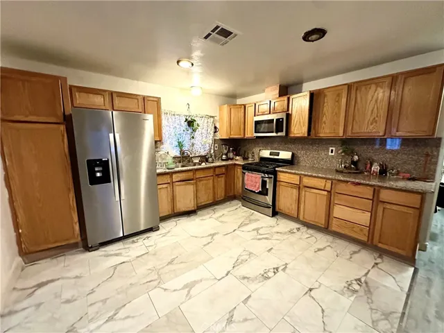 2160 W Rialto, San Bernardino, California 92410