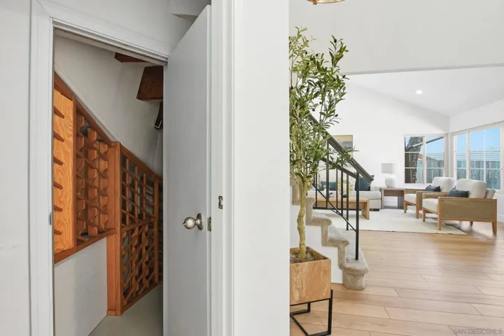 12727 La Tortola, San Diego, California 92129